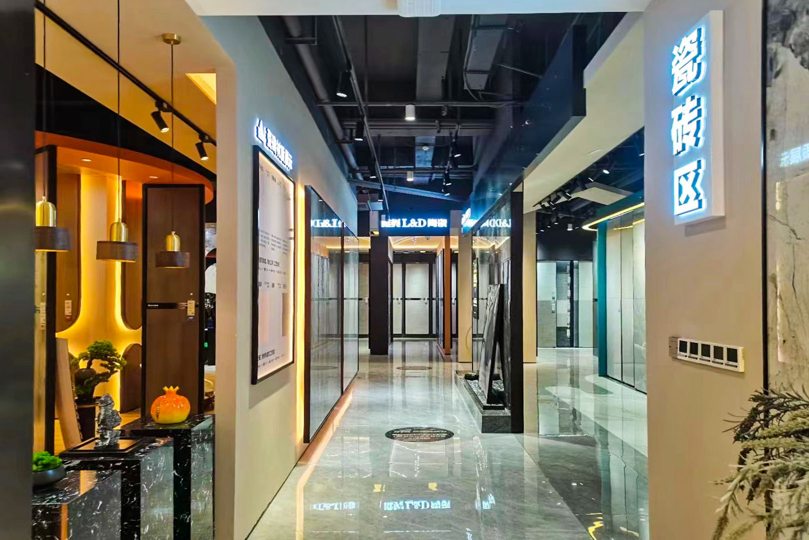 2萬平材料實景樣板間展廳 2萬平材料實景樣板間展廳