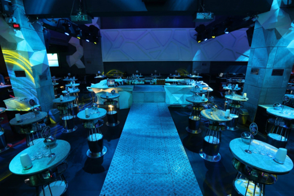 酒吧設計效果圖創新設計開啟酒吧新模式