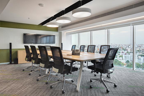 想找點小型辦公室裝修圖片看看，哪里比較多？